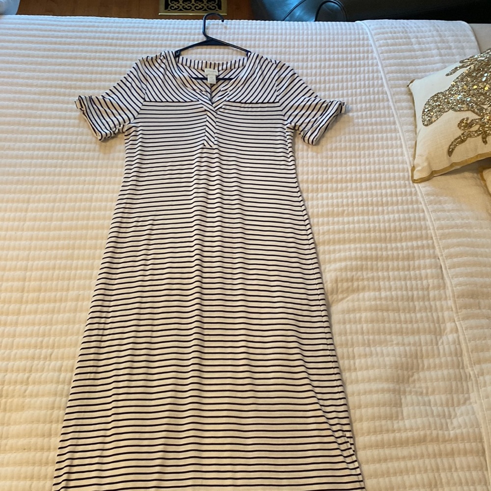 Chico’s size 0 black and white mid/max dress